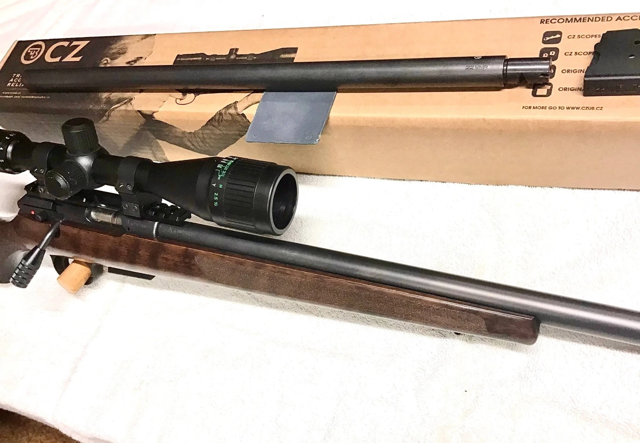 CZ 457 Varmit Combo 17HMR/ 22Magnum