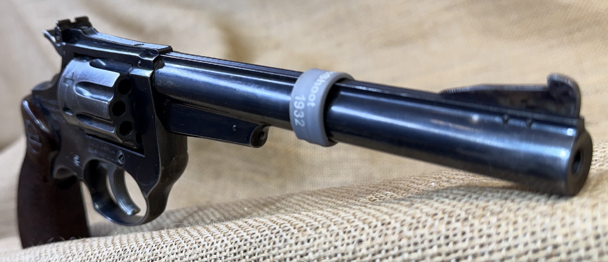ASTRA, CADIX, .22LR, MAG CAP: 9, BARREL LENGTH: 150MM